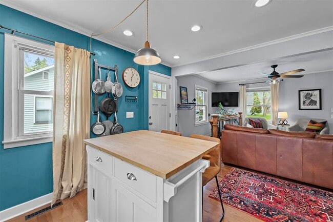 Building Photo - 4269 Doncaster Dr