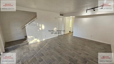 Building Photo - Fort Lowell & Campbell area Condo - 2 Bedrooms & 1.5 Bathrooms