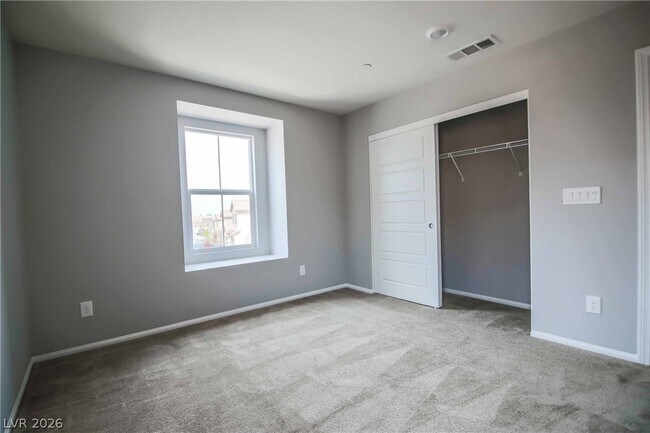 Building Photo - 1417 Overseer Ave