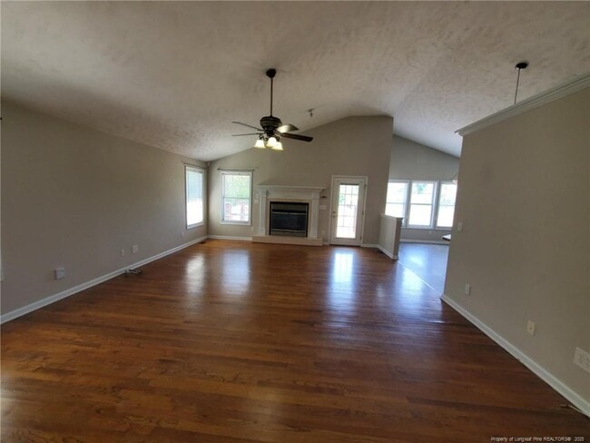 Building Photo - 6070 Camden Rd