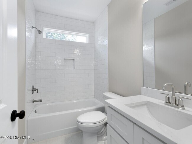 Building Photo - 1314 Carlyle Ln