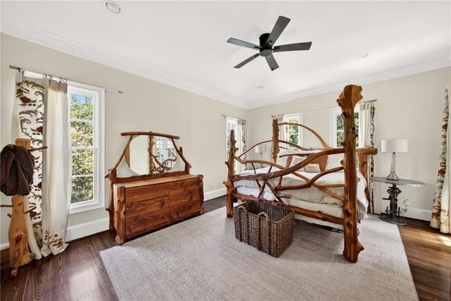 Building Photo - 3669 Cochise Dr SE