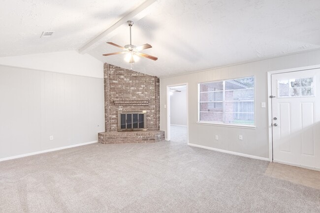 Building Photo - 4611 Wee Lassie Ln