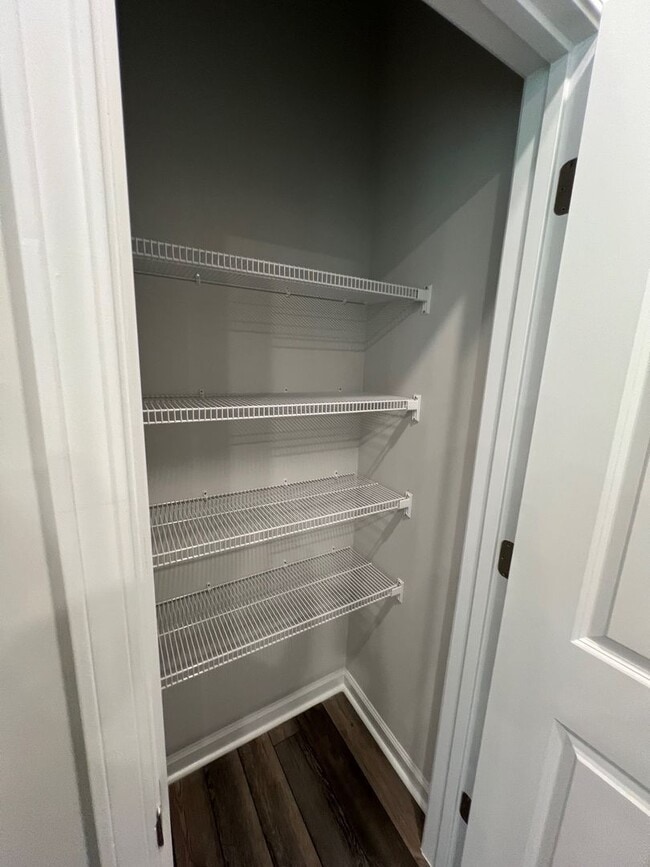 Building Photo - Charming 4 Bedroom Home Located in Wendell