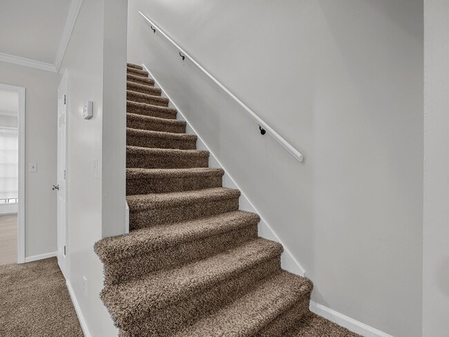 Building Photo - Charming 2BR/1.5BA Townhouse – Pets Welcome, NO APPLICATION FEE if APPROVED