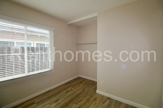 Building Photo - 8959 Canis Ln