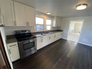 Building Photo - 1408 Burwell St
