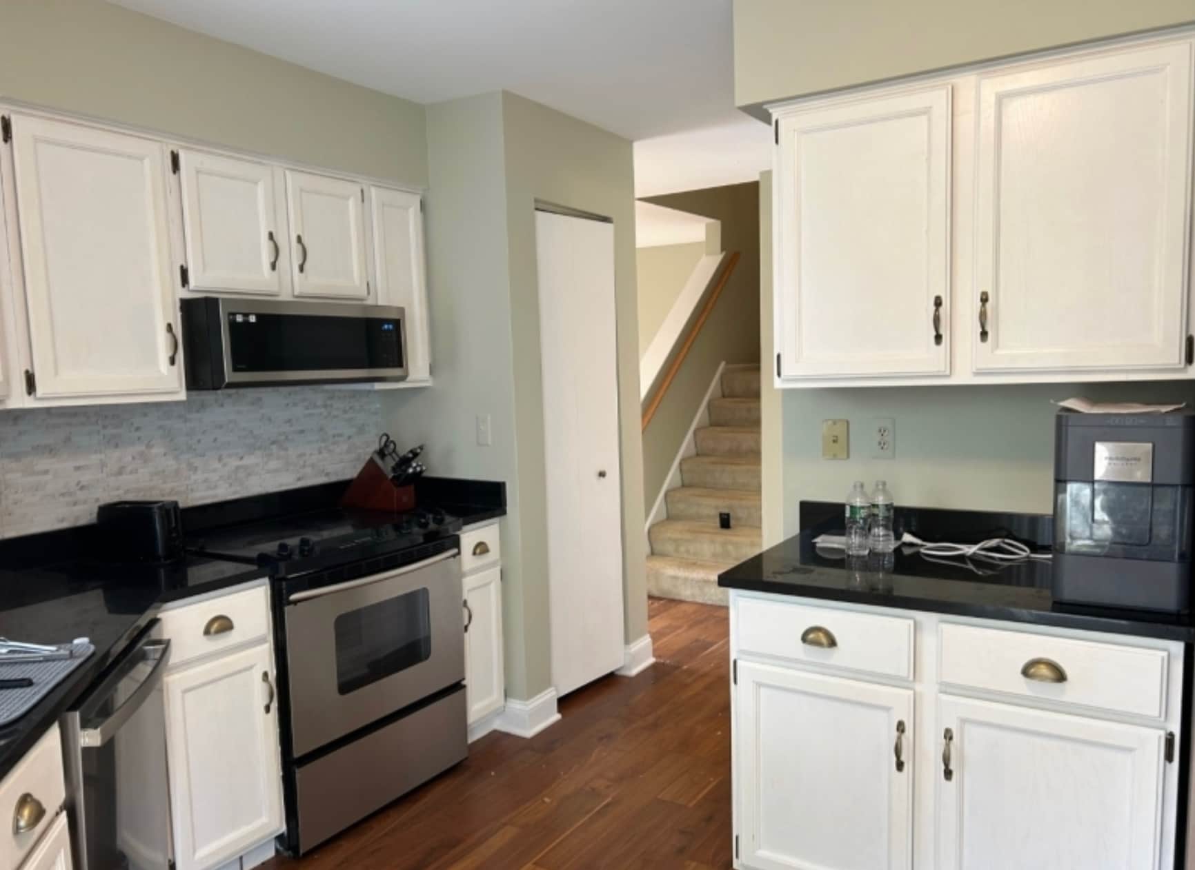 Building Photo - 45 Stevens Ct