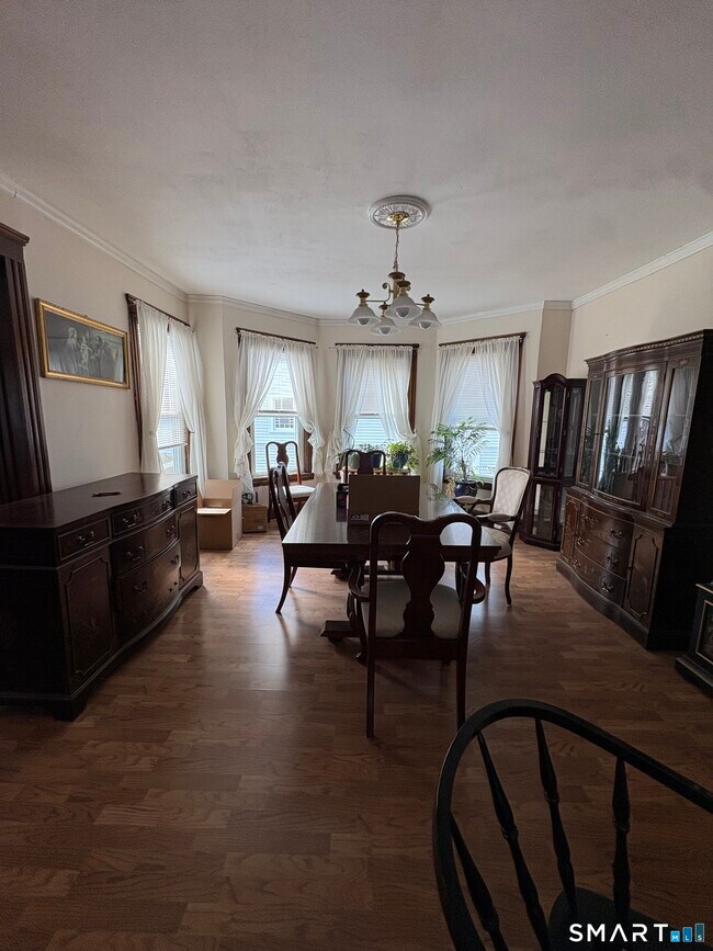 Building Photo - 211 S Whittlesey Ave