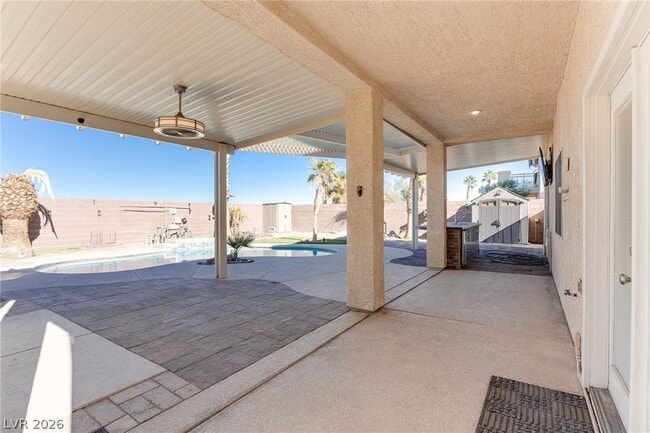 Building Photo - 860 Viento Del Montagna Ave