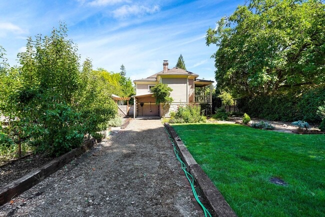 Building Photo - 22nd St Duplex - VPM295T-3