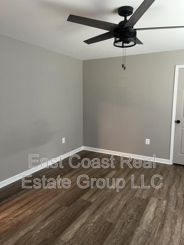 Building Photo - 18061 Crampton Ln