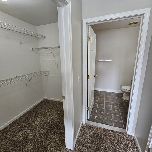 Building Photo - 2BR/2BA Condo with Garage, Private Patio & Resort-Style Amenities