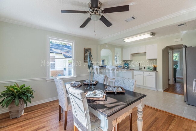 Building Photo - 4547 Post St