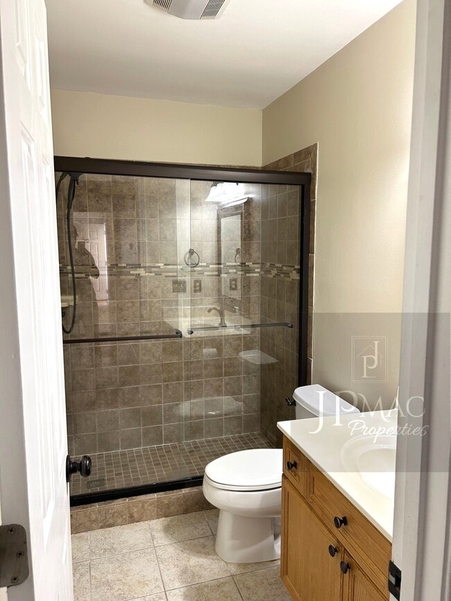Building Photo - 126 Trailside Ln
