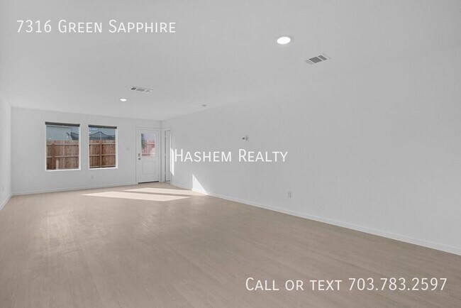 Building Photo - 7316 Green Sapphire