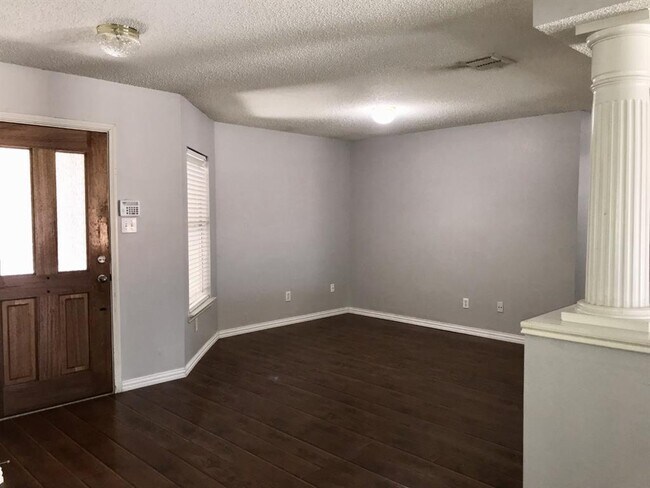 Building Photo - 6406 Birkdale Ln