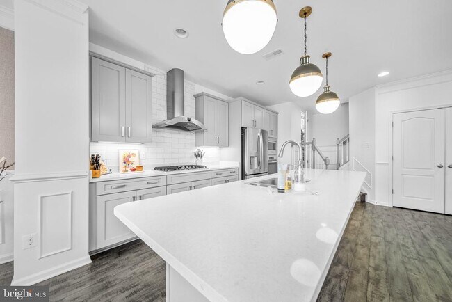 Building Photo - 23611 Rose Leigh Terrace