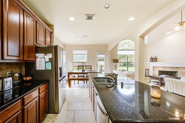 Building Photo - 9834 Parsonsfield Ln