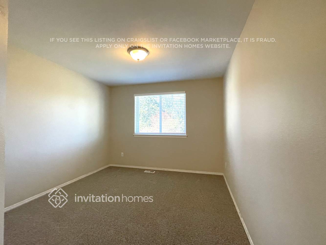 Building Photo - 2321 171st St E