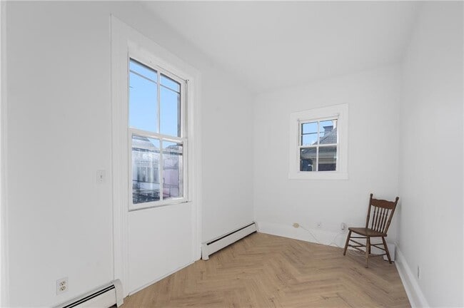 Building Photo - 89 Oak St