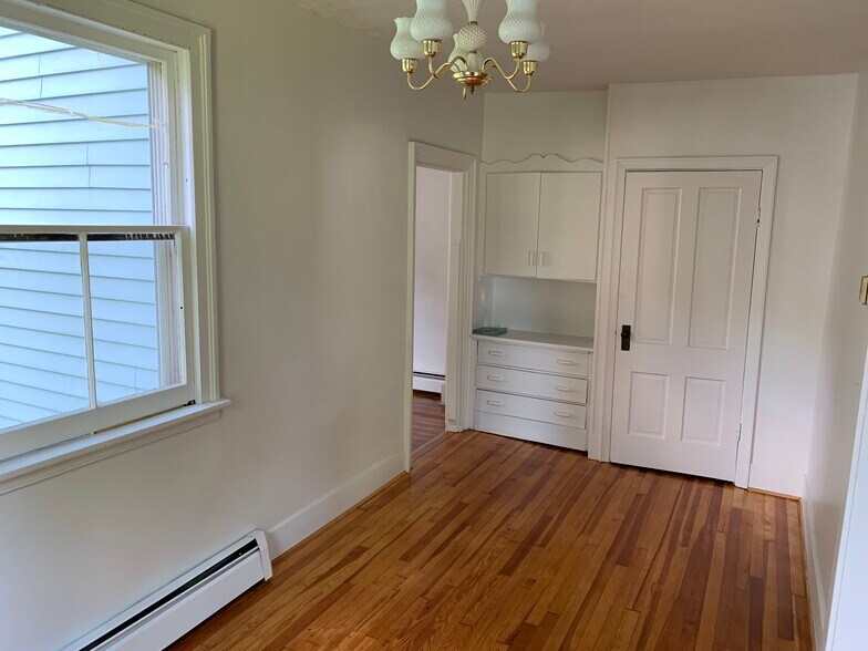 Building Photo - 62 E Church St