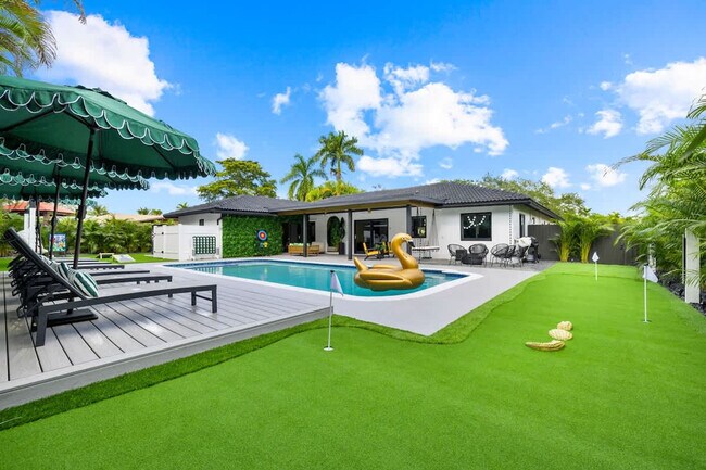 Building Photo - 10366 NW 15th St