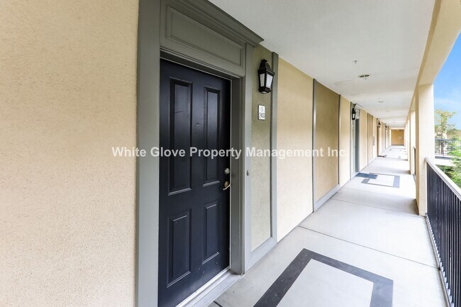 Primary Photo - Wonderful 1 Bedroom in Irvine Watermarke C...