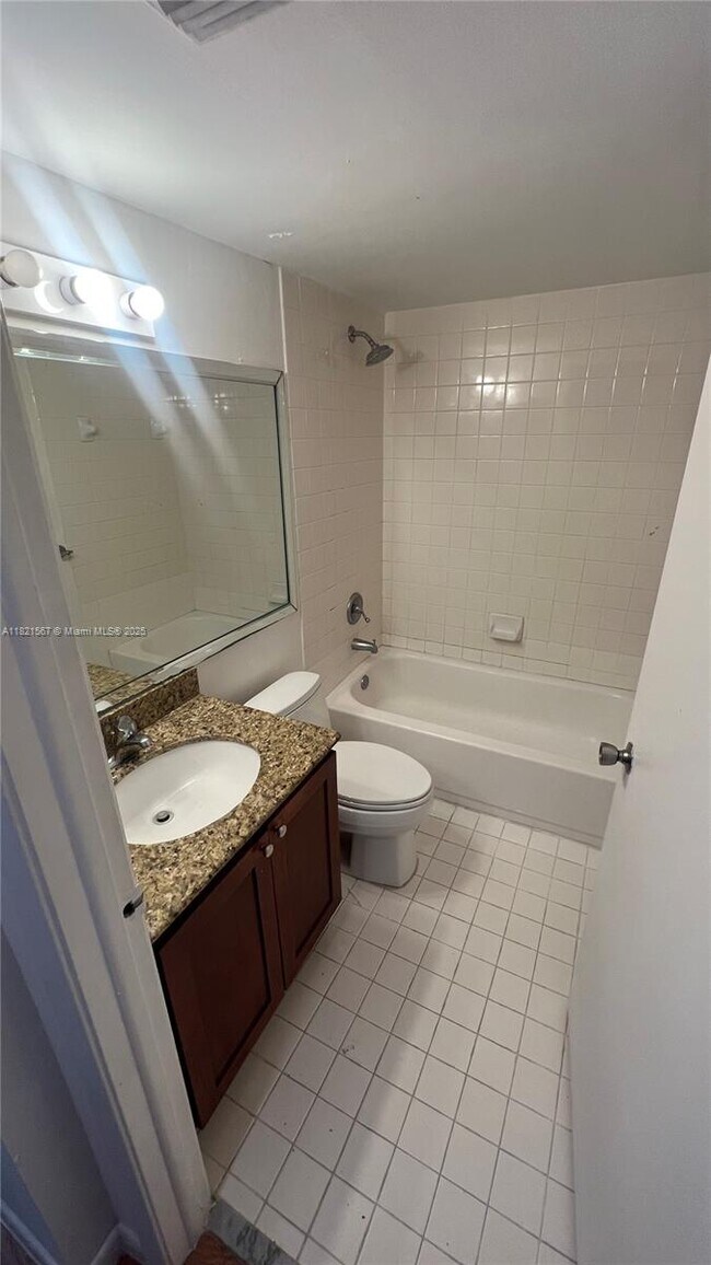 Building Photo - 770 Claughton Island Dr
