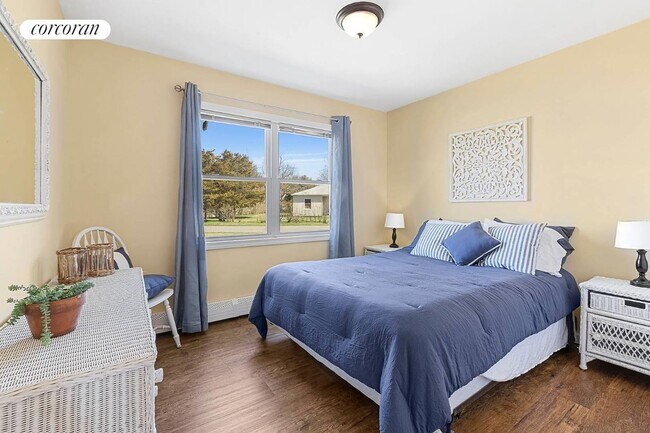 Building Photo - 25 Seatuck Ln