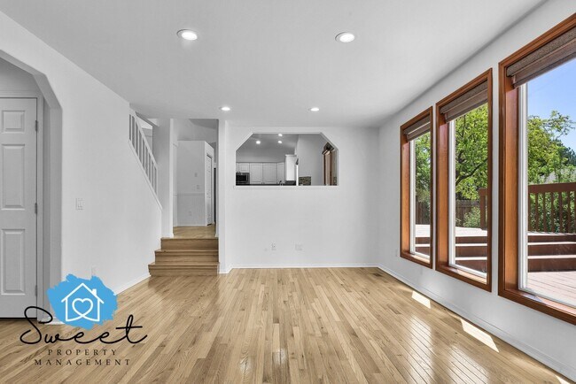 Building Photo - 5499 S Yarrow Pl