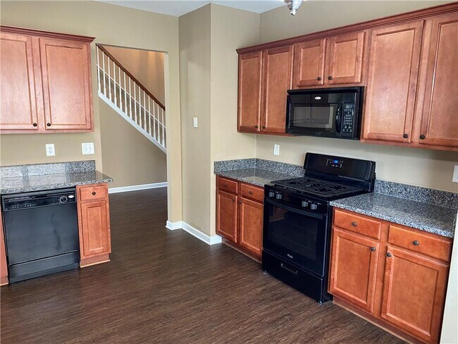 Building Photo - 5750 Carrington Pl