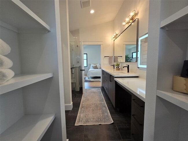 Building Photo - 5301 Grover Ave