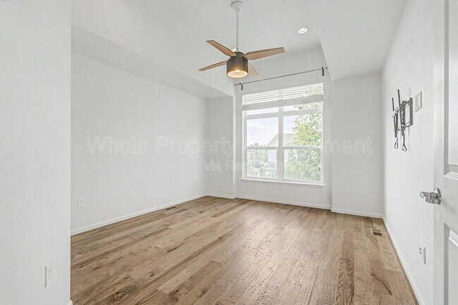 Building Photo - 7255 W Evans Ave