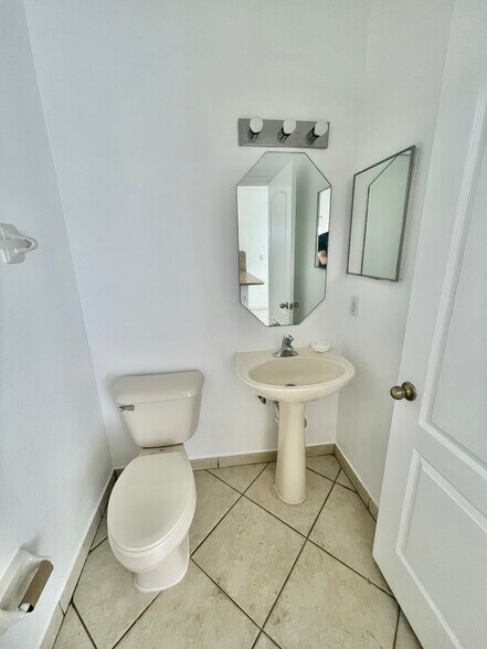 Building Photo - 21477 SW 85th Psge