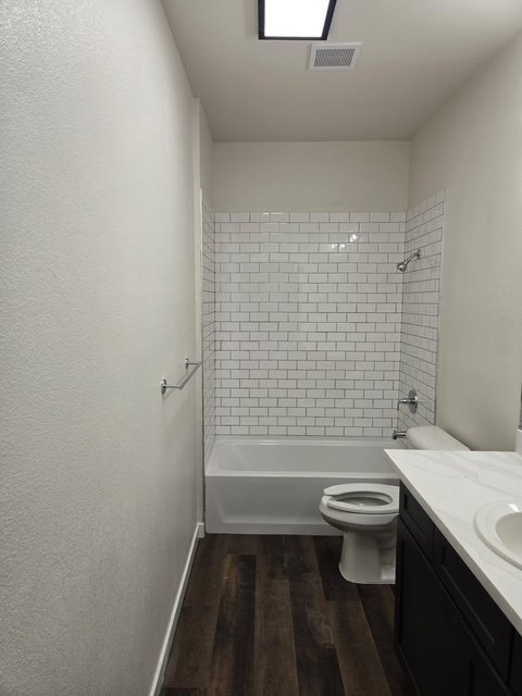 Building Photo - 524 N 7th St