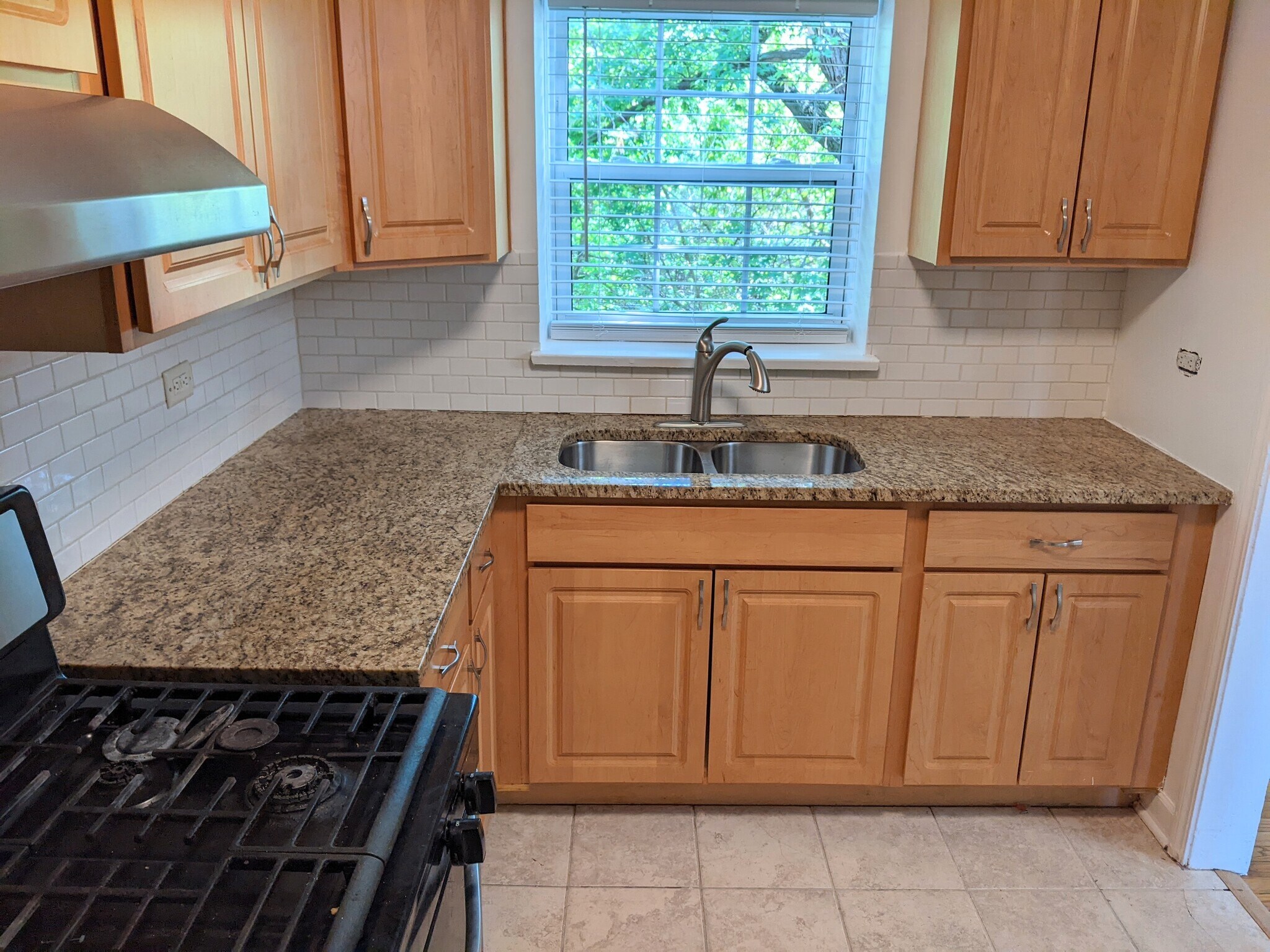 Building Photo - 1216 Harvard Terrace