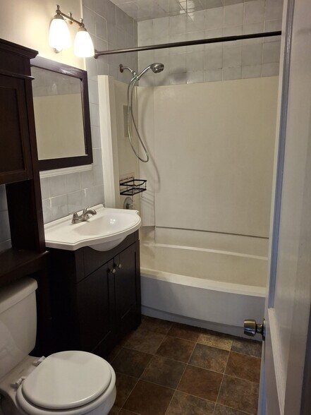 Building Photo - 4517 Delmar Dr