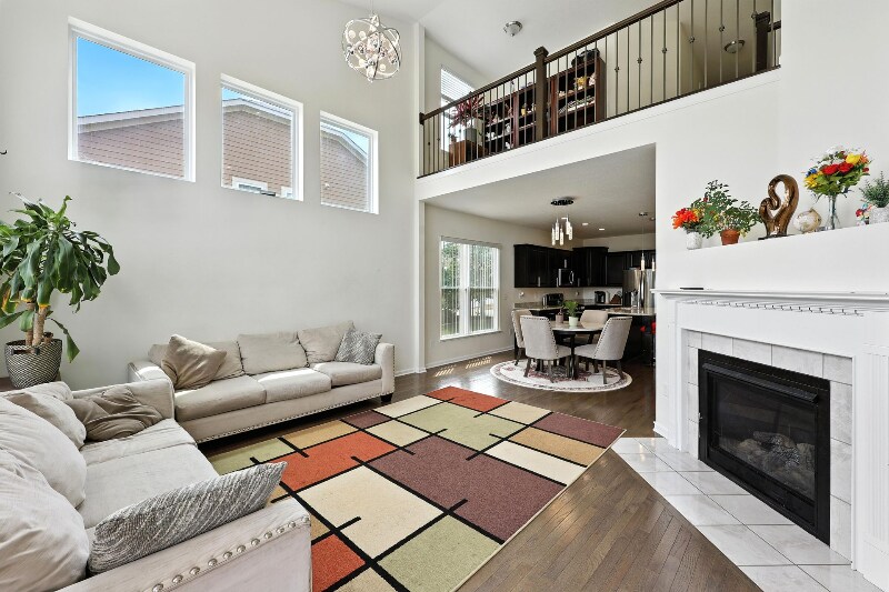 Building Photo - 5497 Mercier St