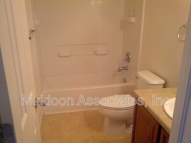 Building Photo - 2273 Falkirk Dr
