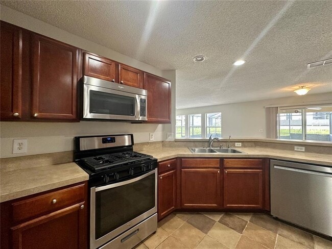 Building Photo - 224 Rona Ln