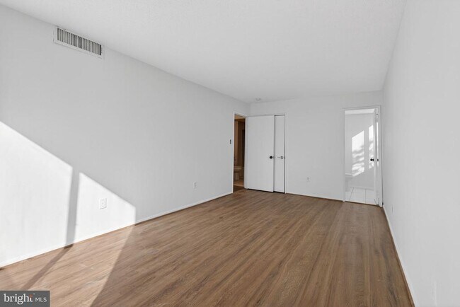 Building Photo - 16 S Van Dorn St