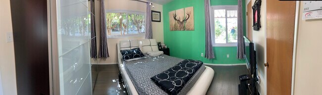 Building Photo - 11659 Harvard Dr