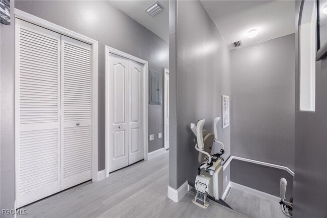 Building Photo - 3212 Sea Haven Ct