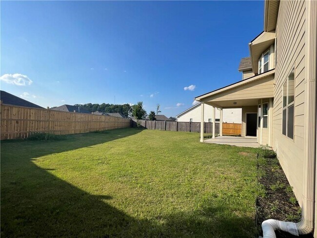 Building Photo - 4020 Adder Cir