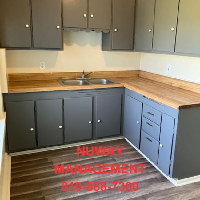 Building Photo - 810-888-7300