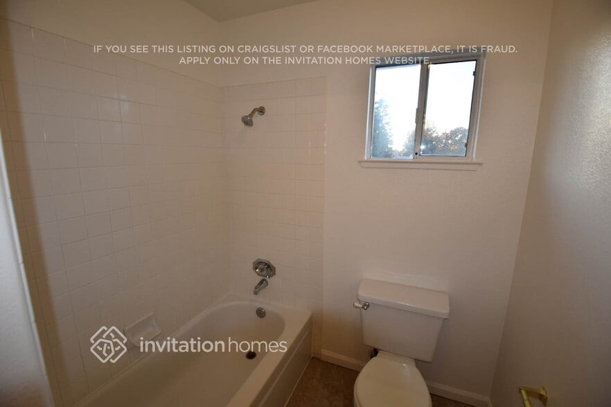 Building Photo - 8107 Helmsdale Dr