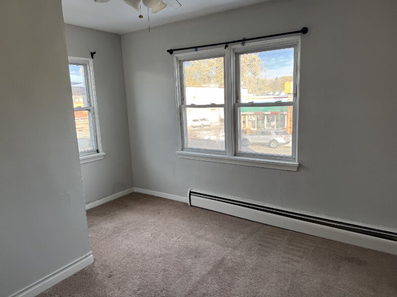 Building Photo - 7012 Kennedy Ave