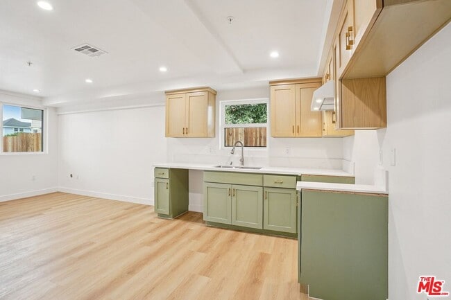 Building Photo - 1185 Leighton Ave