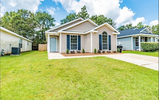 Building Photo - 2212 Summer Crossing